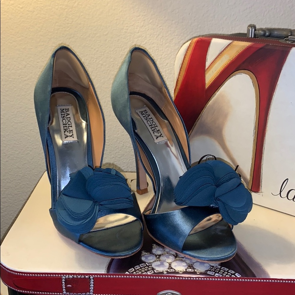 Badgley Mischka Satin Dress Heels